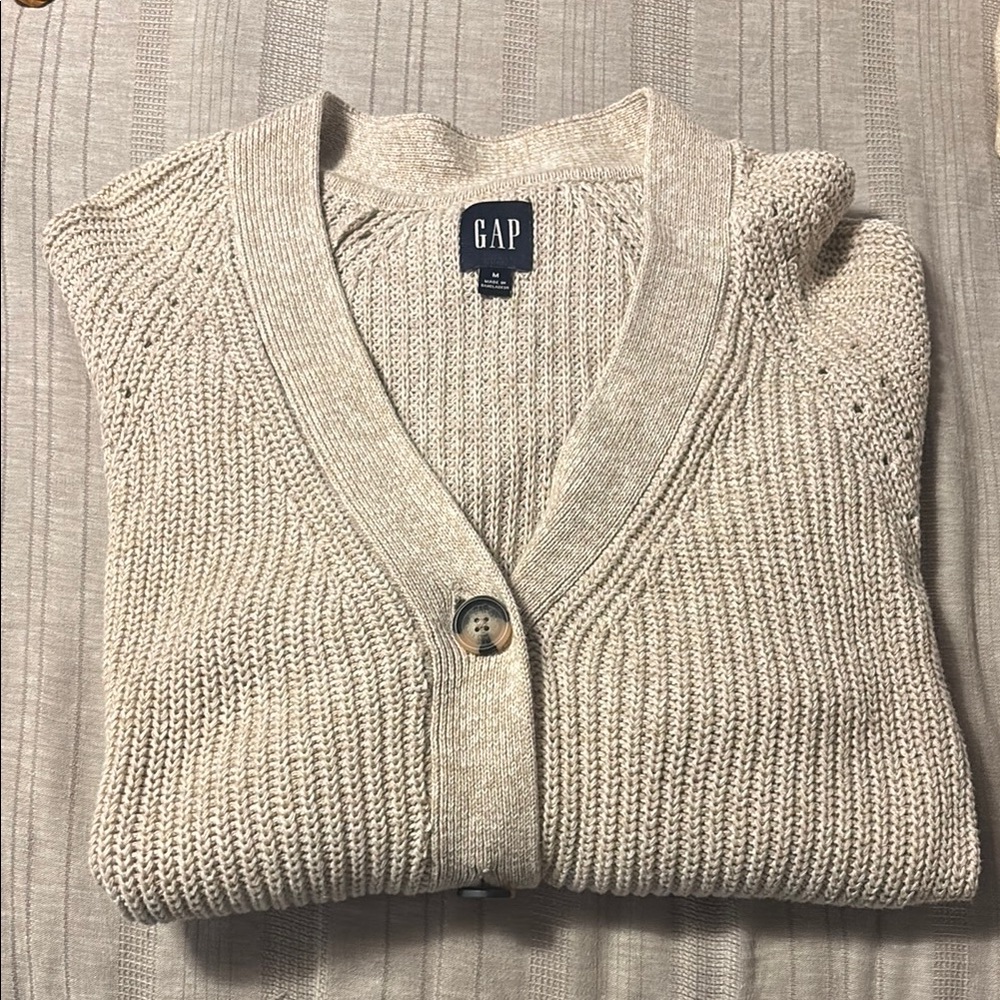 GAP Cream Knit Sweater